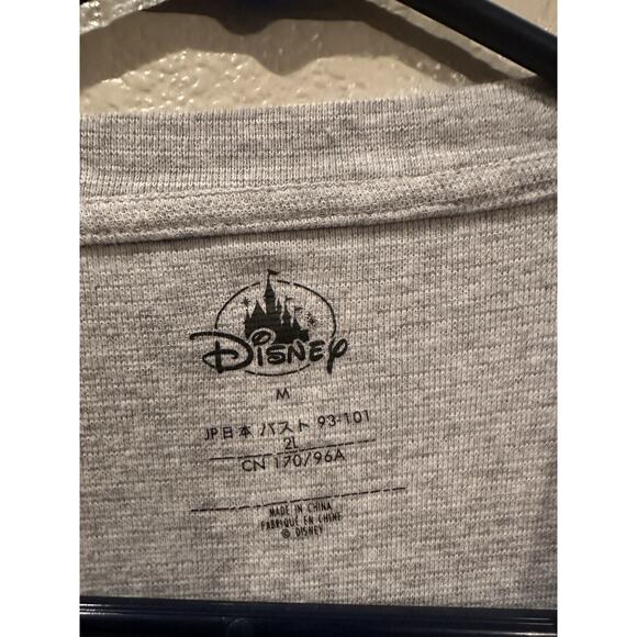 Disney Women Pride Mickey Mouse Glove Heart Gray Short Sleeve T-Shirt M 2XL - Picture 4 of 5